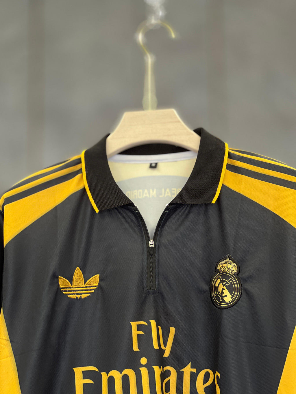 REAL MADRID 1999/2000 AWAY RETRO EMBROIDERY POLO FIVE SLEEVE ZIP