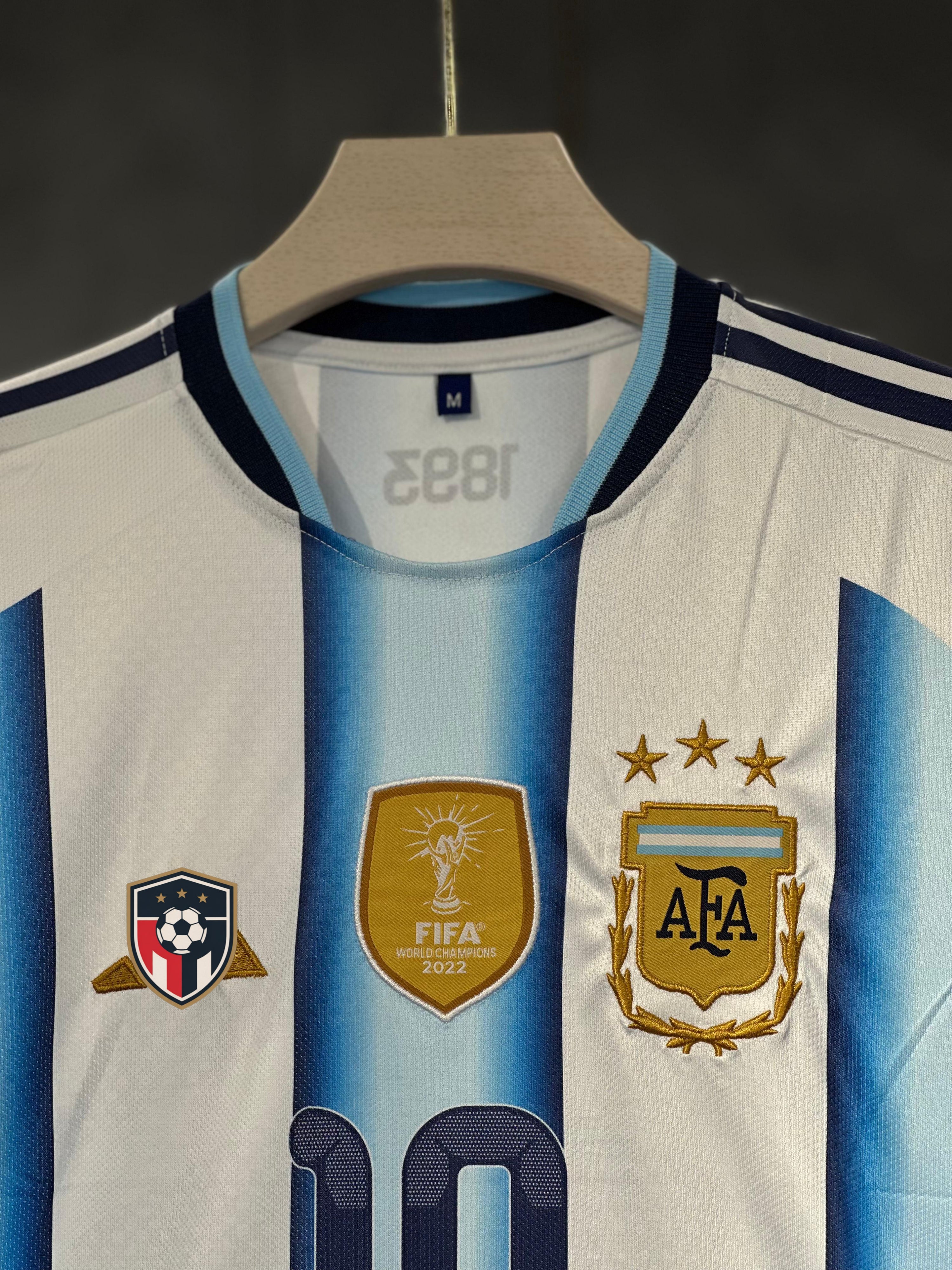 ARGENTINA MESSI 2026 WORLD CUP FULL SLEEV EMBROIDERY PREMIUM QUALITY HOME KIT