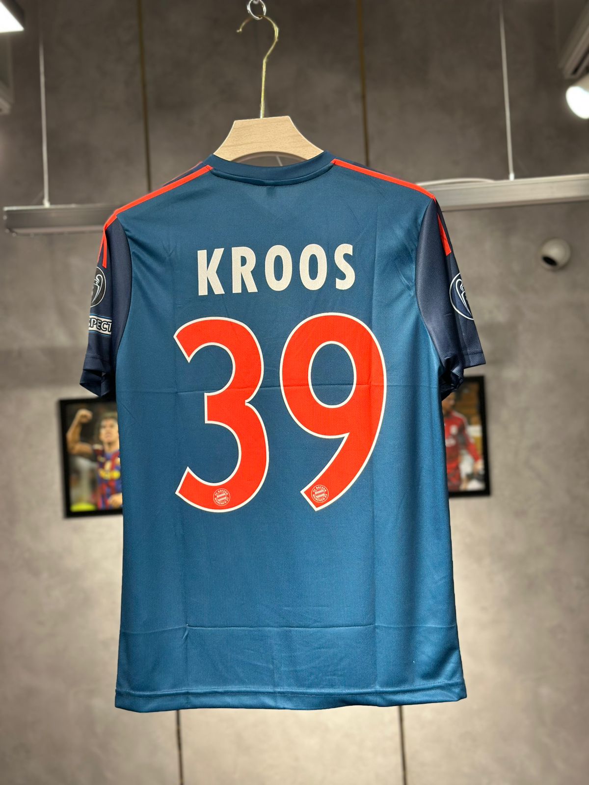 FC BAYERN MUNICH 2013-2014 THIRD KIT EMBROIDERY PREMIUM QUALITY NORMAL SLEEV JERSEY