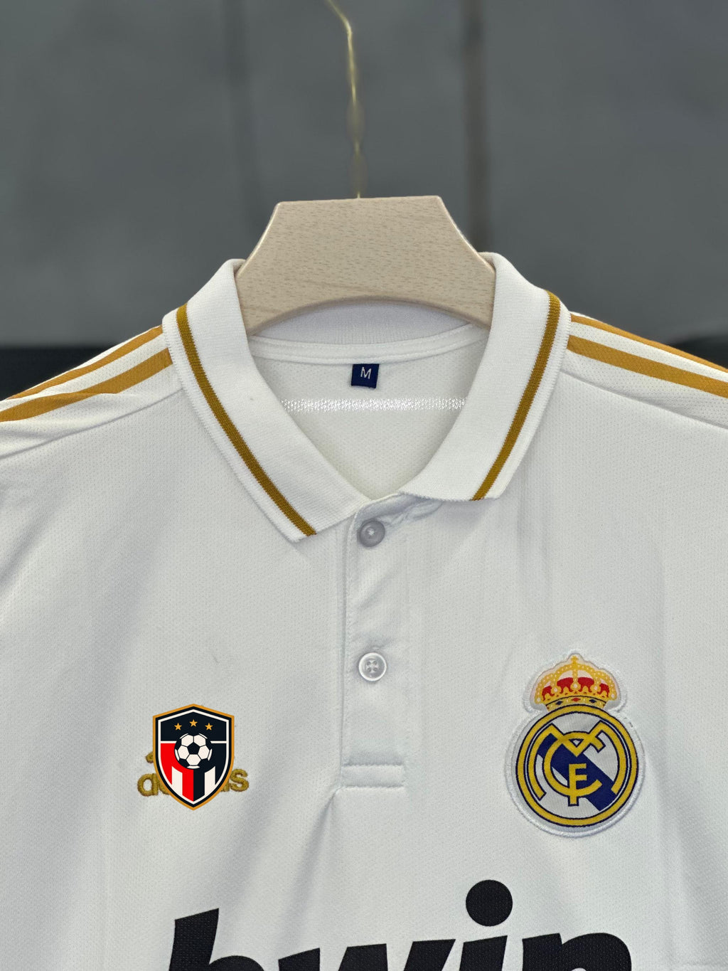 REAL MADRID 2011/12 OZIL EMBROIDERY POLO NORMAL SLEEV PREMIUM QUALITY HOME KIT