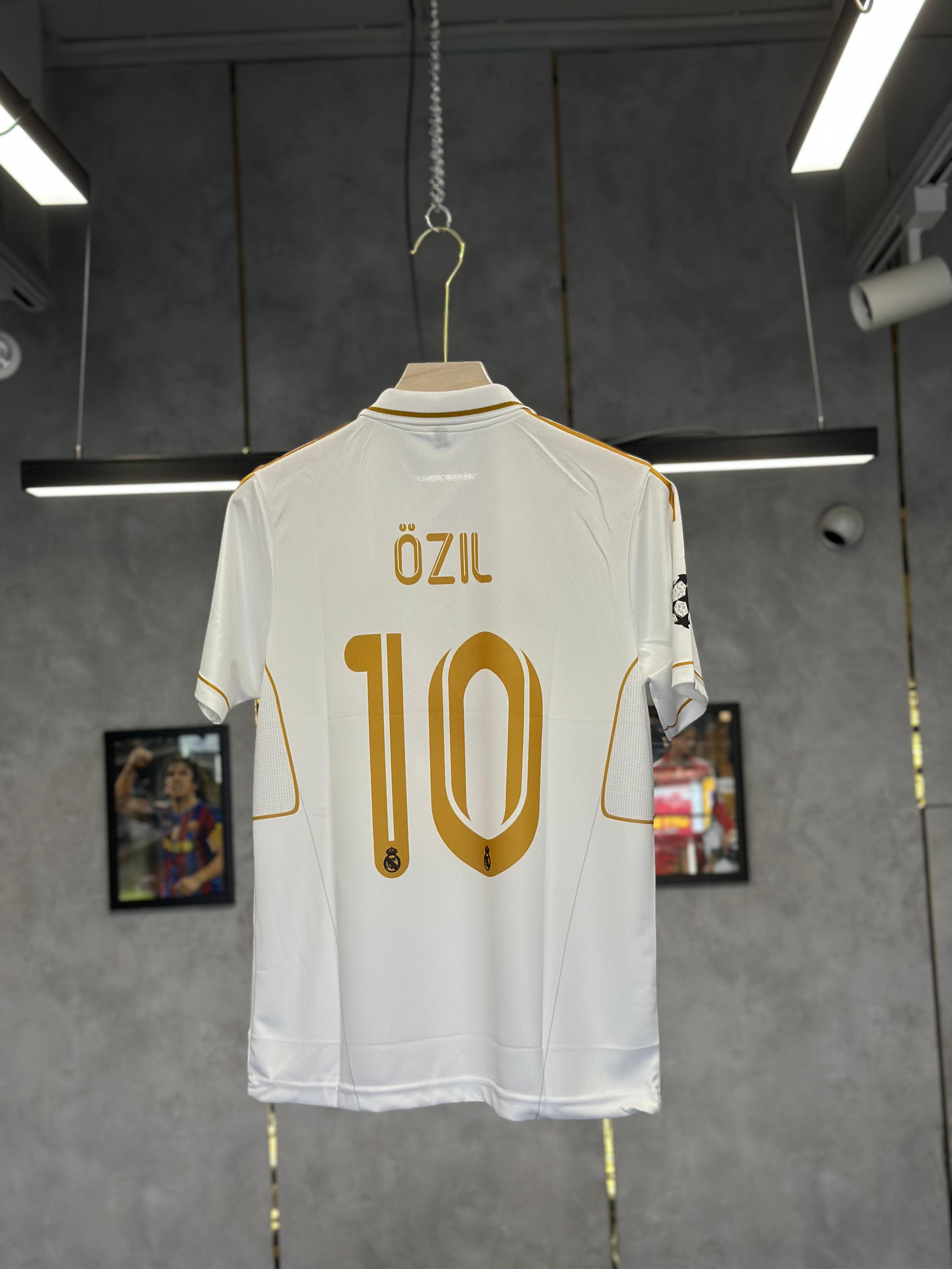 REAL MADRID 2011/12 OZIL EMBROIDERY POLO NORMAL SLEEV PREMIUM QUALITY HOME KIT