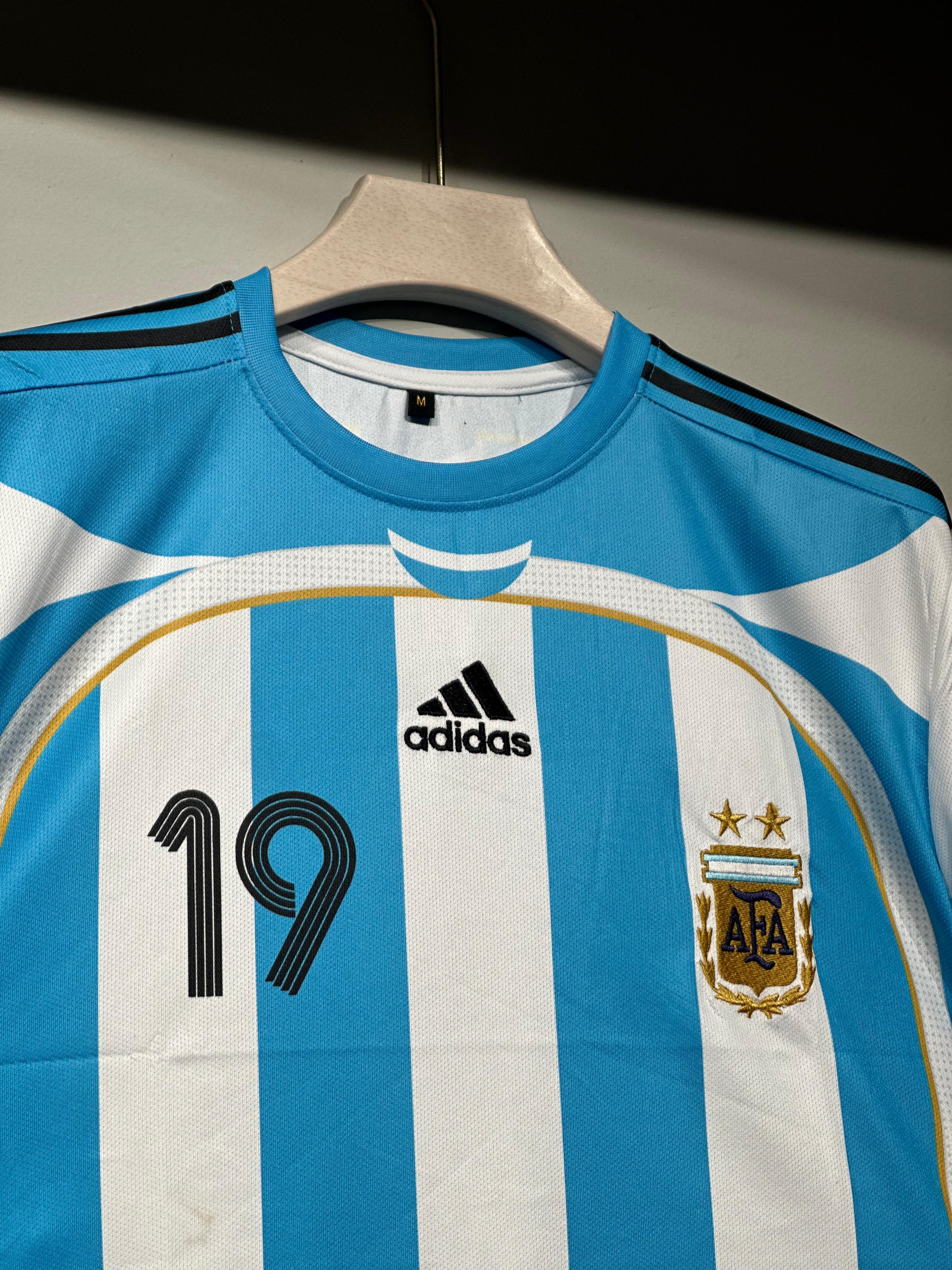 ARGENTINA 2006 MESSI FIVE SLEEVE EMBROIDERY PREMIUM QUALITY 🔥🔥🔥