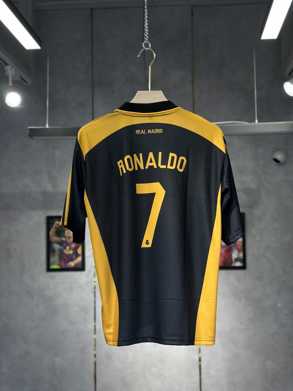 REAL MADRID RONALDO SPECIAL EDITION KIT POLO PREMIUM EMBROIDERY FIVE SLEEV