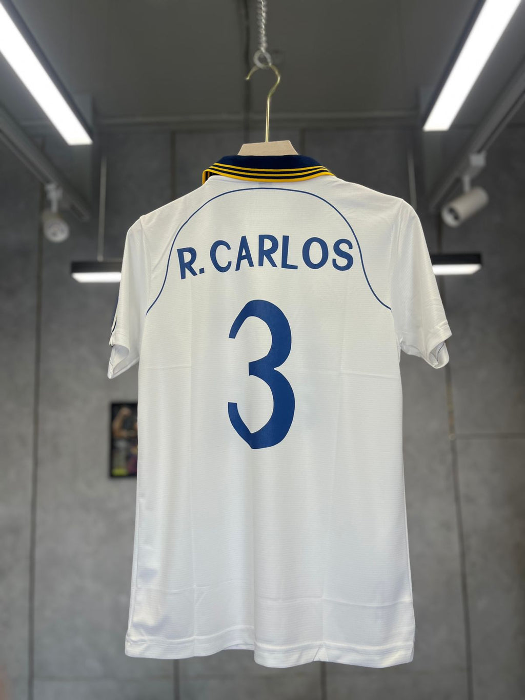 REAL MADRID R. CARLOS 1998-2000 HOME KIT POLO EMBROIDERY PREMIUM QUALITY