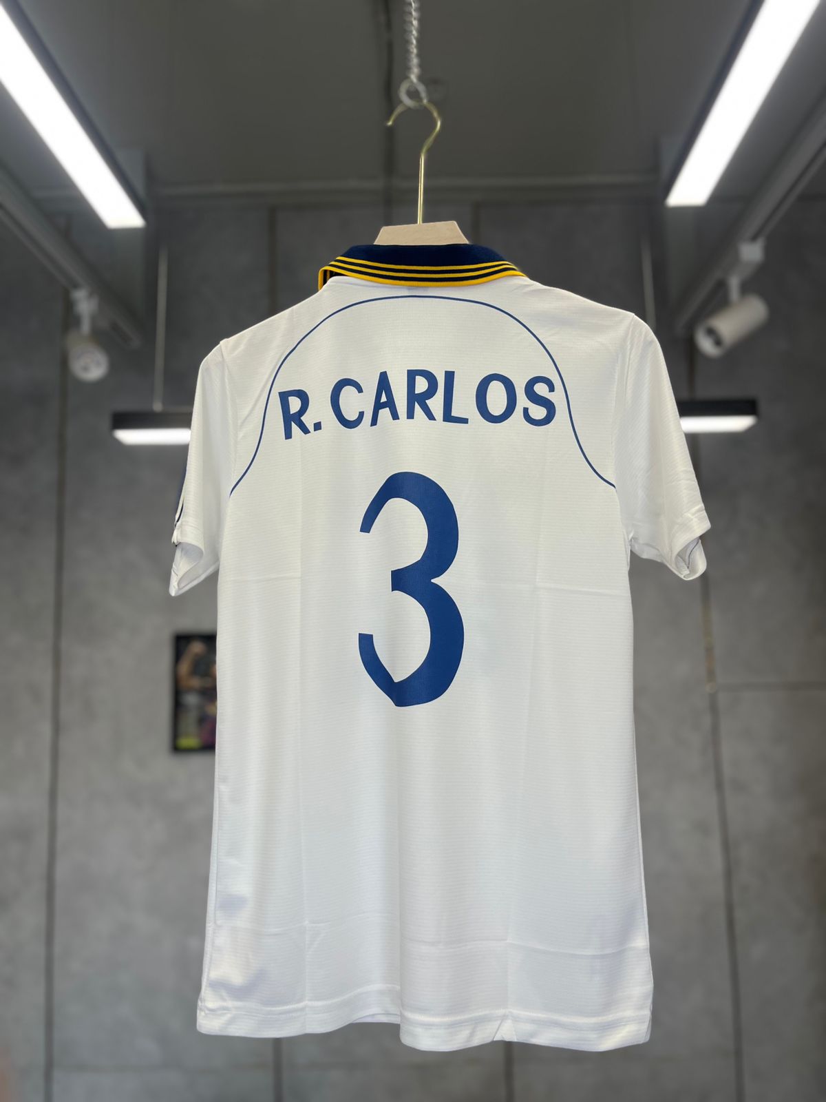 REAL MADRID R. CARLOS 1998-2000 HOME KIT POLO EMBROIDERY PREMIUM QUALITY