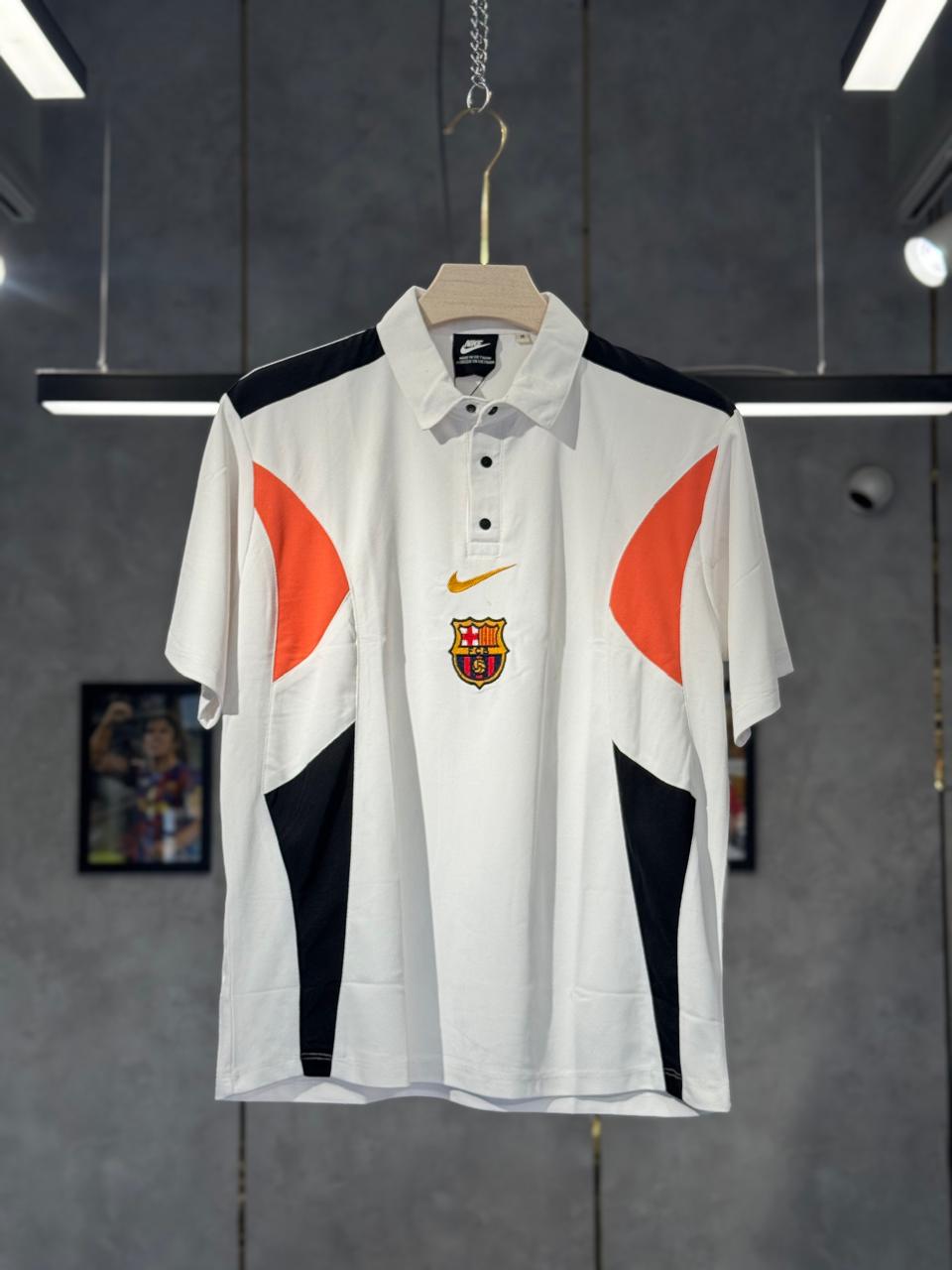 FC BARCA THE NIKE EMBROIDERY POLO FIVE SLEEV